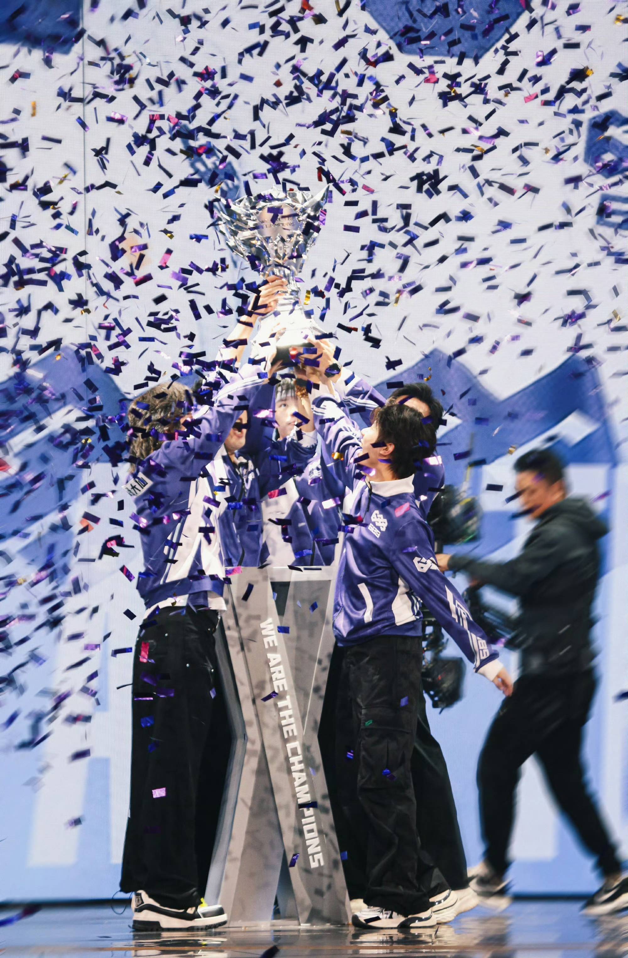 爱游戏tv-关于焦点大战：TI国际邀请赛上演巅峰碰撞的信息