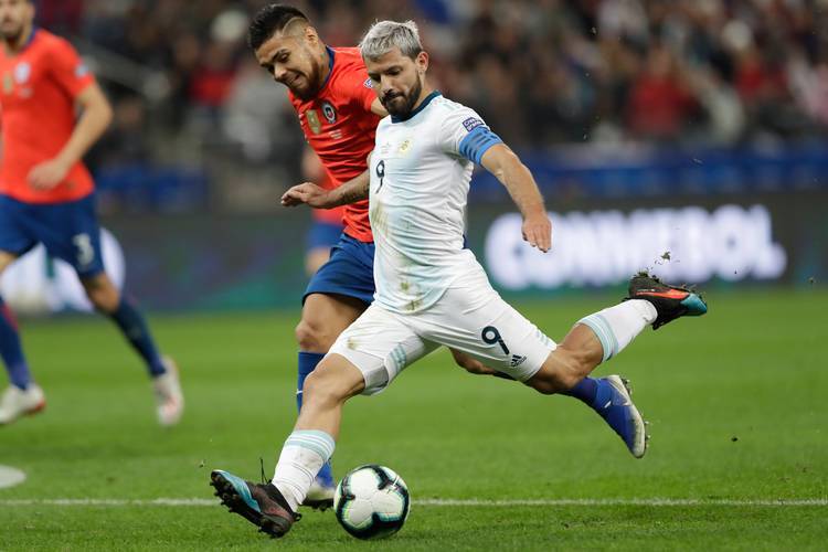 关于橄榄球官方公布最新积分榜，悬念再起的信息