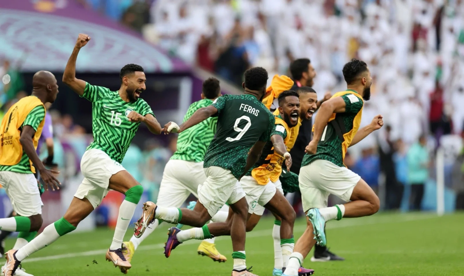 日本队碾压泰国队，郑思维扛起全队