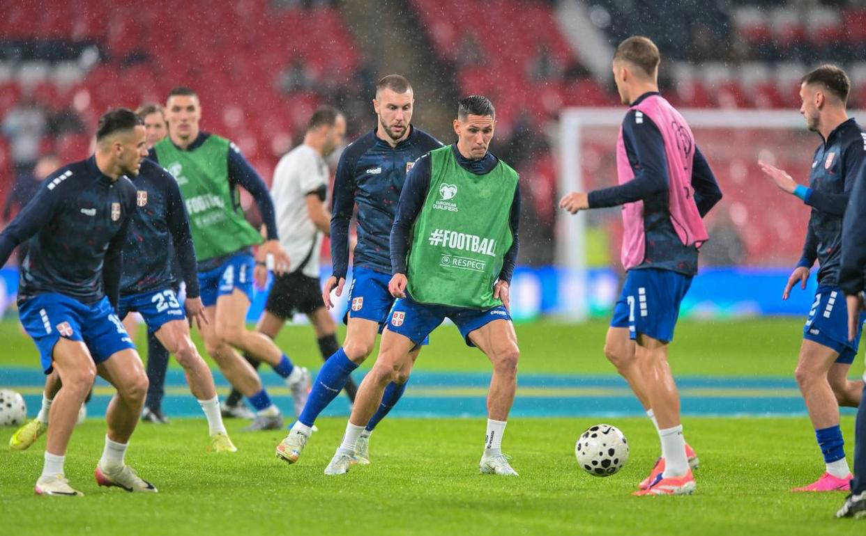 西班牙险胜英格兰，本泽马状态火热