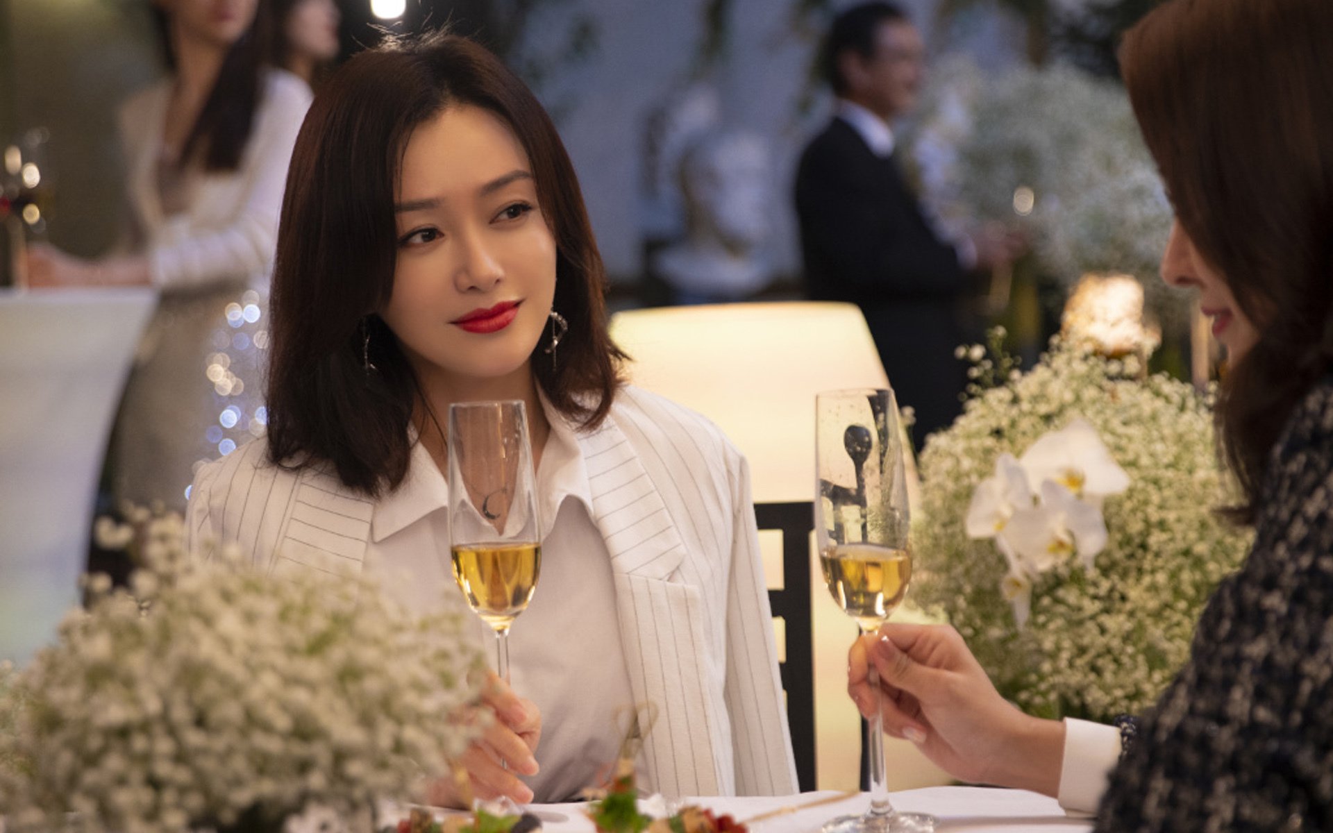 喀麦隆对阵苏格兰,克瓦拉茨赫利亚的压制级独舞