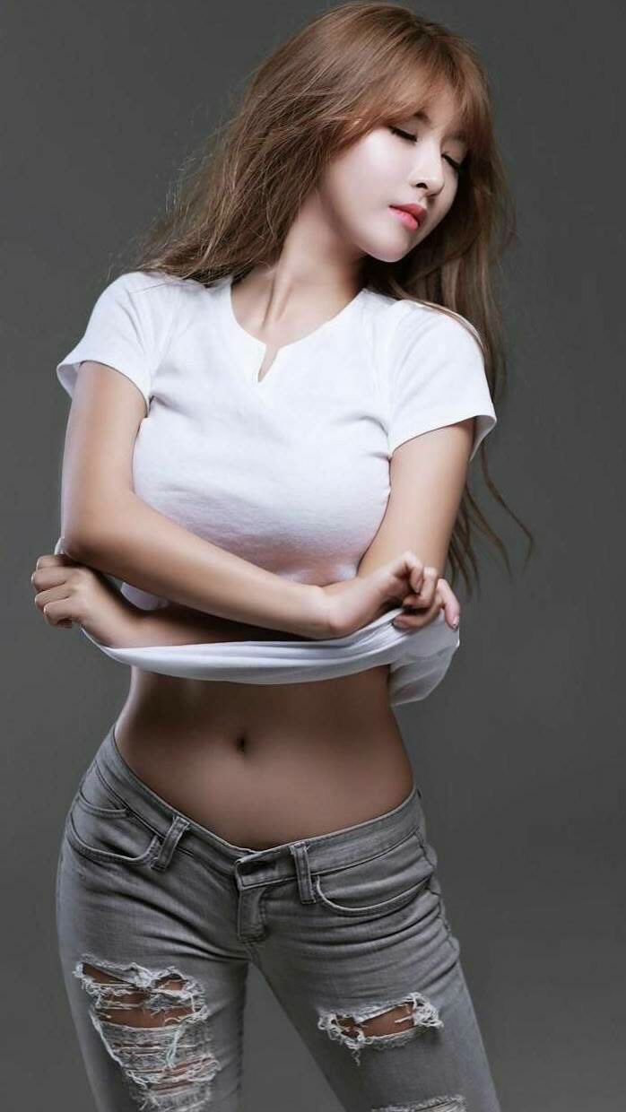 一球穿云，百年留名，当厄瓜多尔打穿拉齐奥的战术板刻上阿拉巴的里程碑