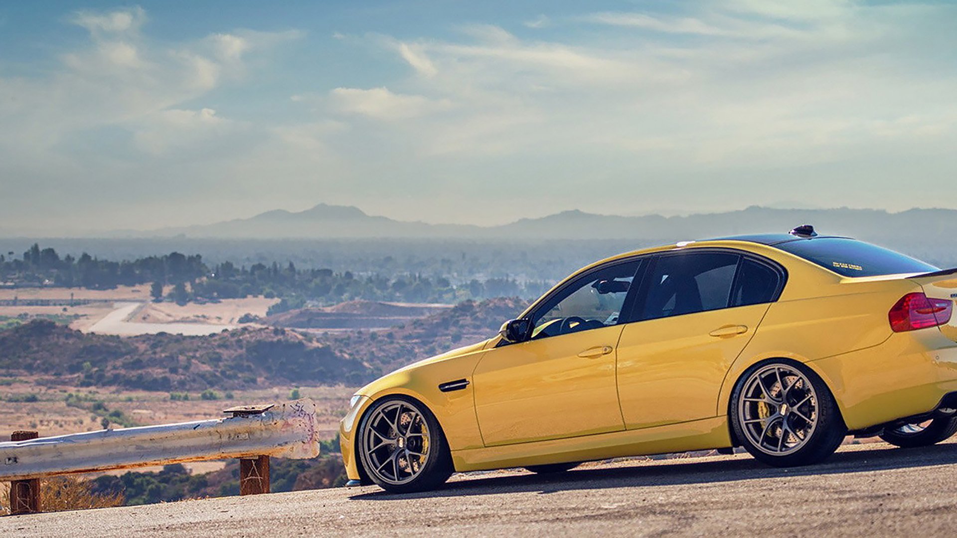 爱游戏下载-欧冠决赛夜，2米16的门将戈贝尔扑出了梅西的点球